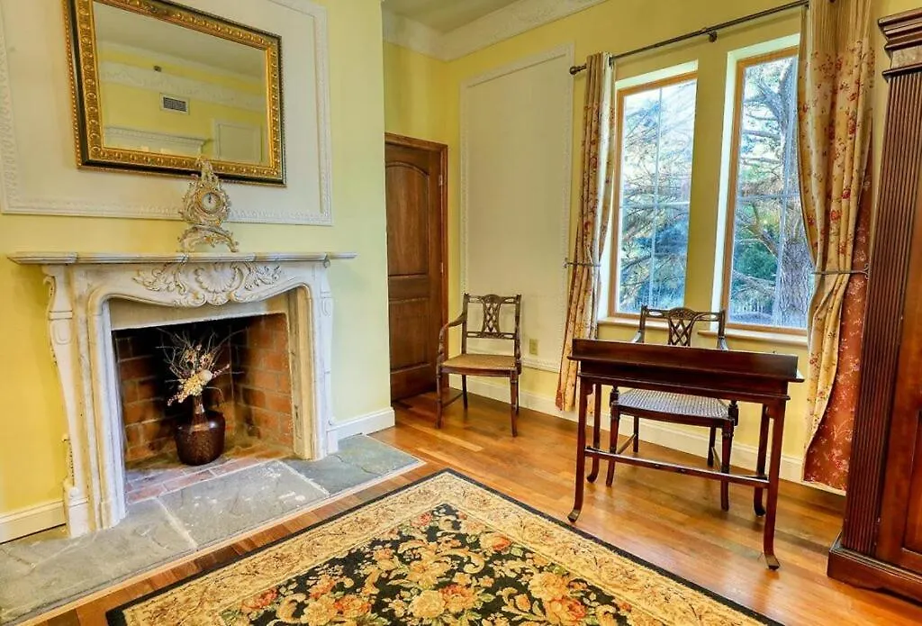 Wedmore Place Williamsburg Hotel