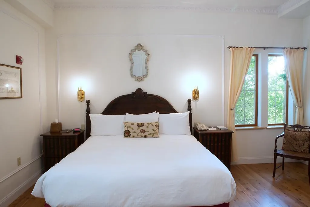 Wedmore Place Williamsburg Hotel